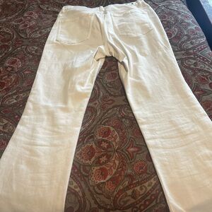 CAbi 5th Avenue White Jeans, size 10